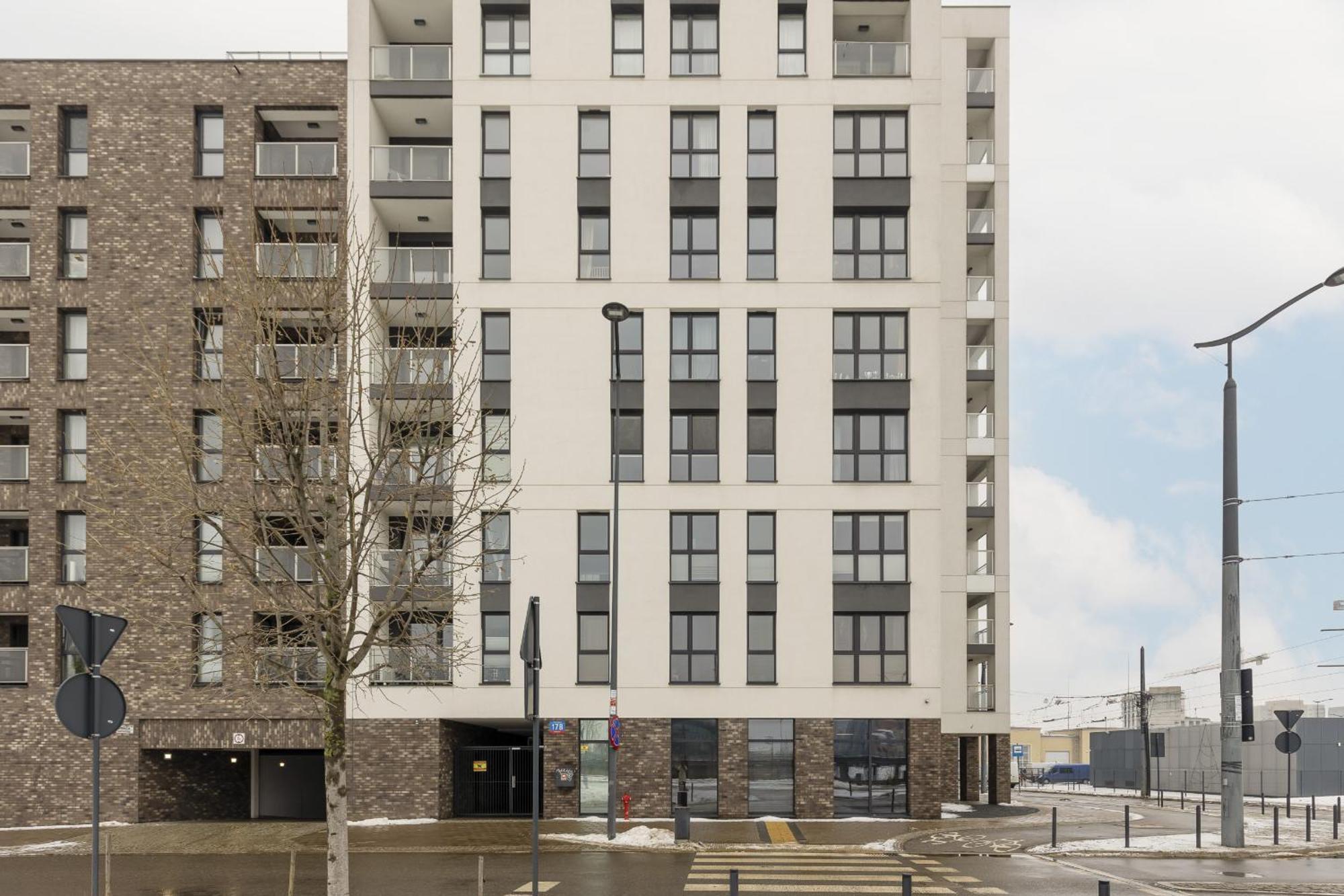 Apartment White & Gold Marble Fabryczna By Renters Lodz (Lodz)